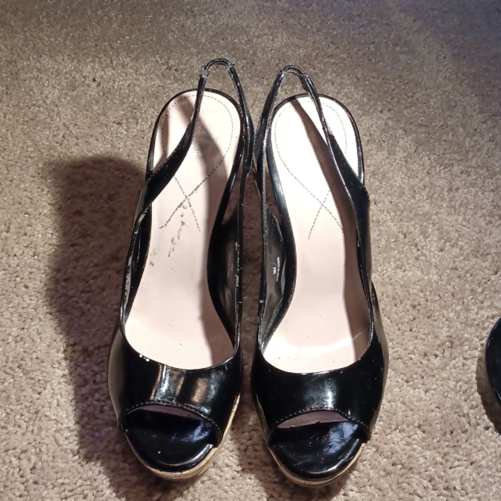 Patent leather black heels size 9 medium open toe heels